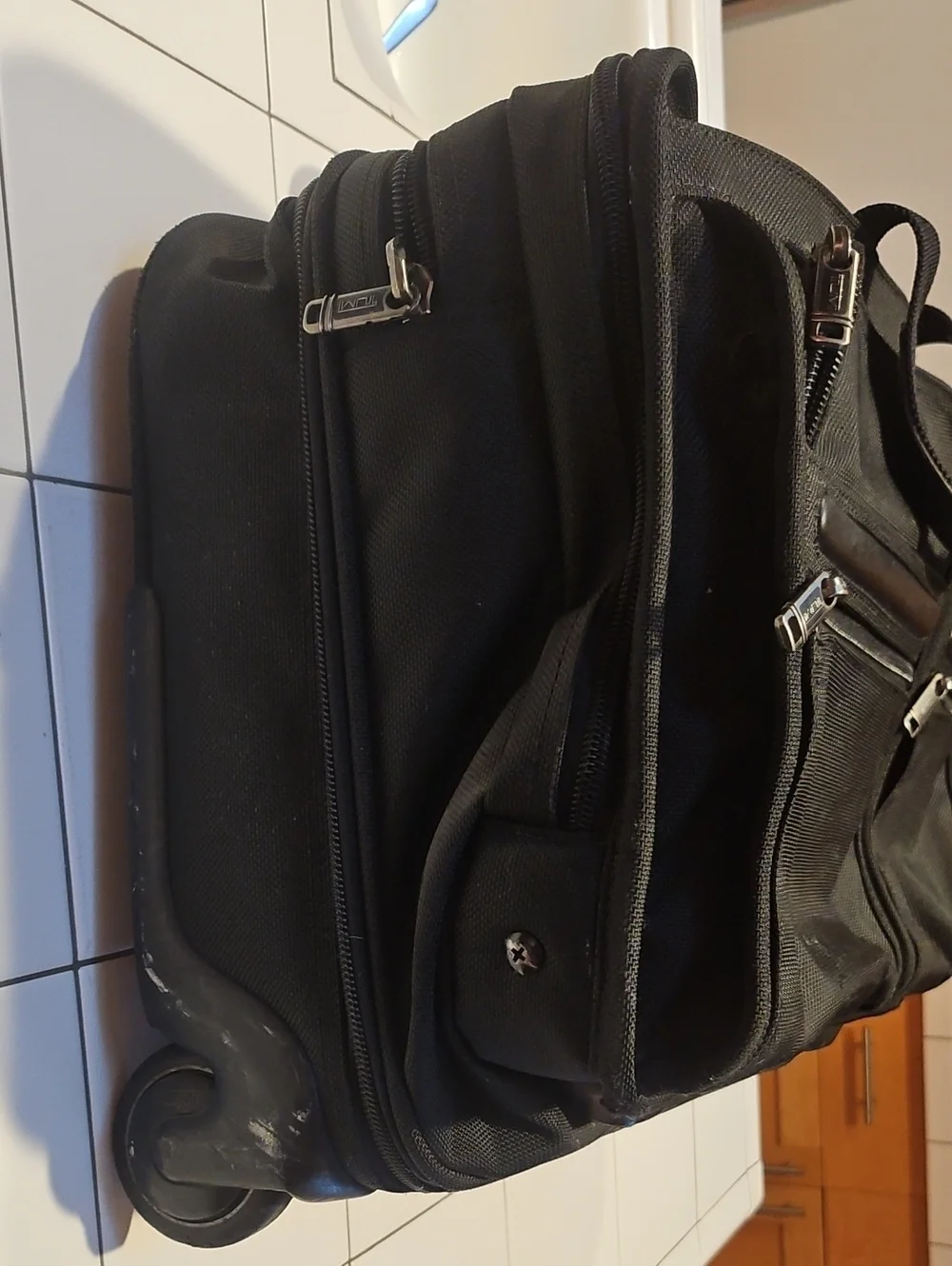 Tumi Black Travel & Laptop Duffle Bag - 2-in-1 Carry